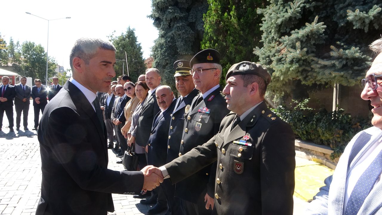 Uşak Valisi Aktaş göreve başladı