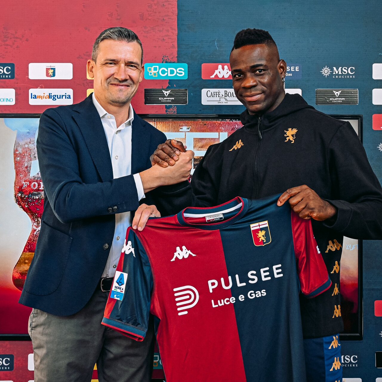Mario Balotelli imzayı attı!
