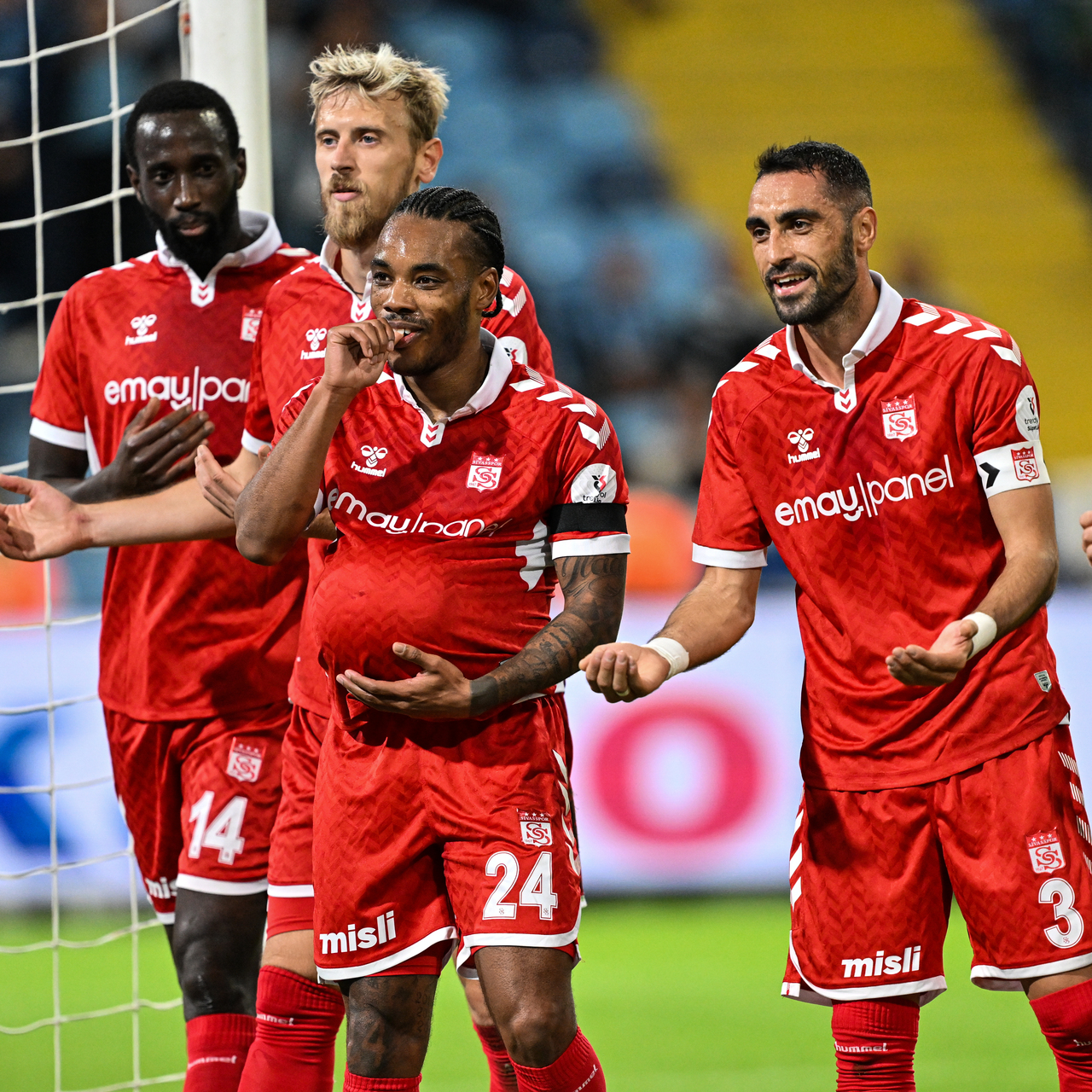 Sivasspor'dan müthiş geri dönüş!