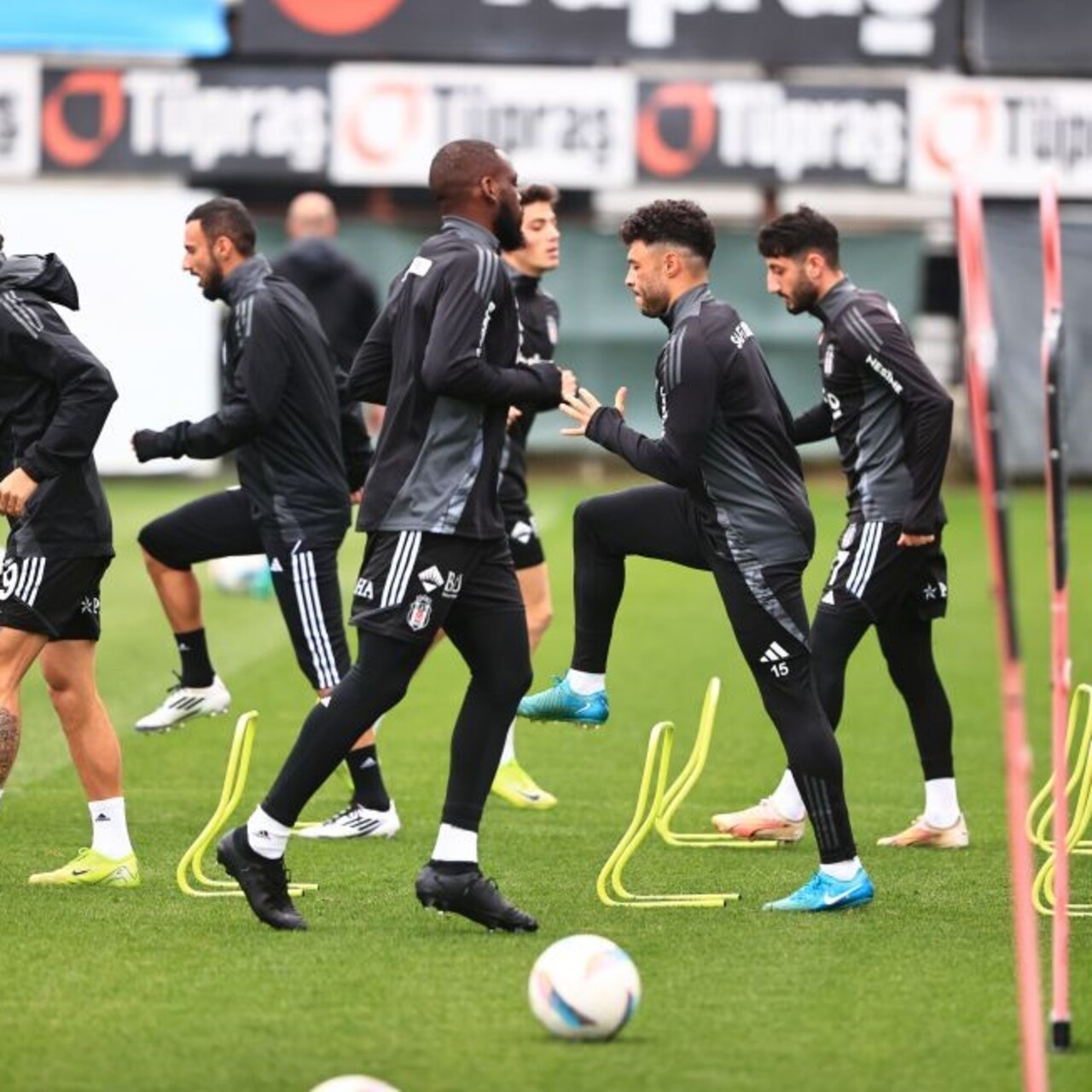 Beşiktaş'ta derbi mesaisi başladı!
