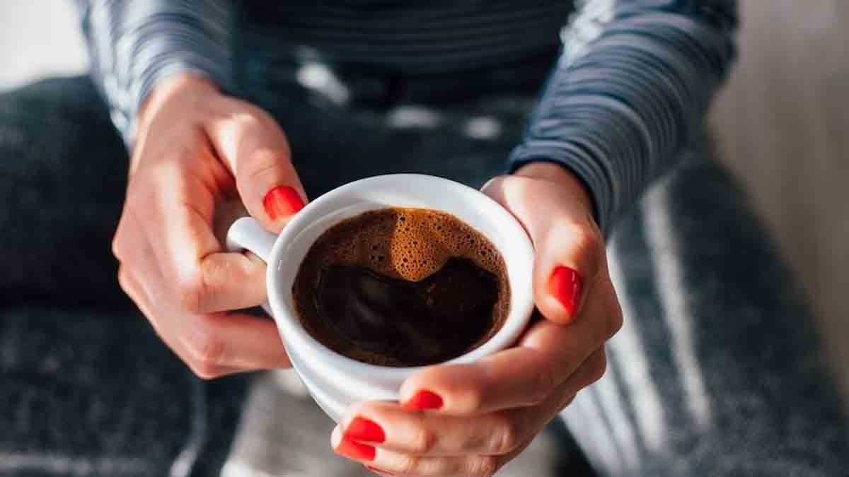Kahve içenlerin vücudunda 8 kat daha fazla bakteri var... Kafein yüzünden değil, işte nedeni!