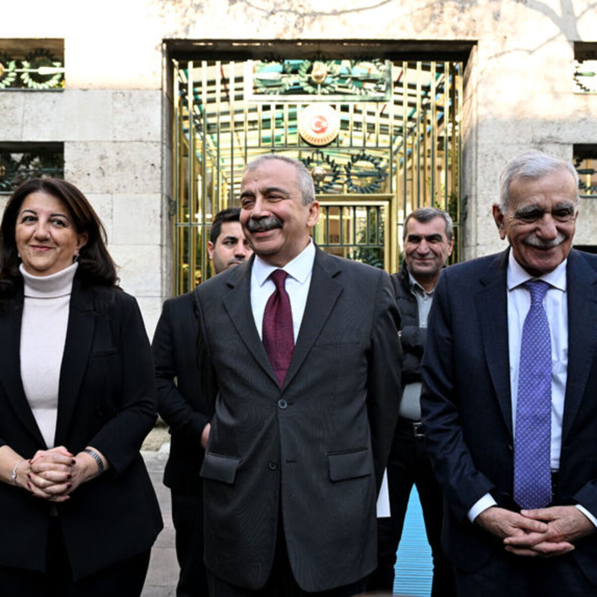 DEM Parti'nin görüşme trafiği sürüyor