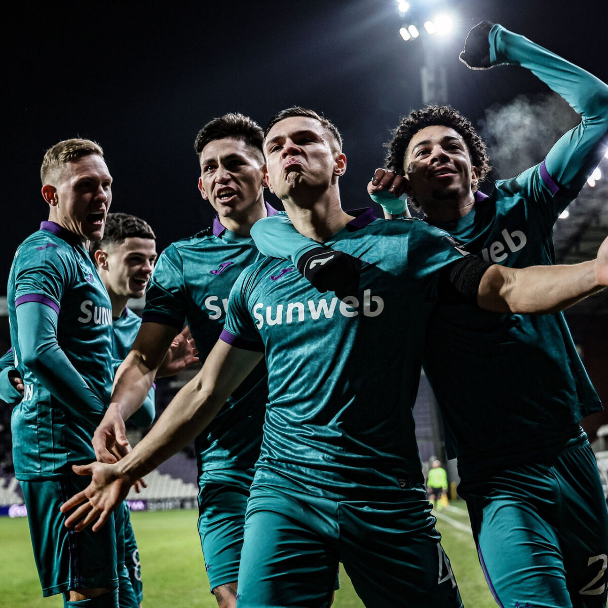 F.Bahçe'nin rakibi Anderlecht'e yakın mercek!