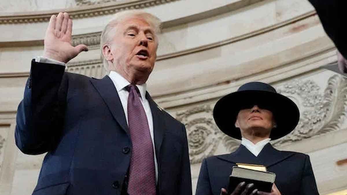 Melania Trump'ın yemin törenindeki kombinin fiyatı dudak uçuklattı: Görünümü dalga konusu olmuştu