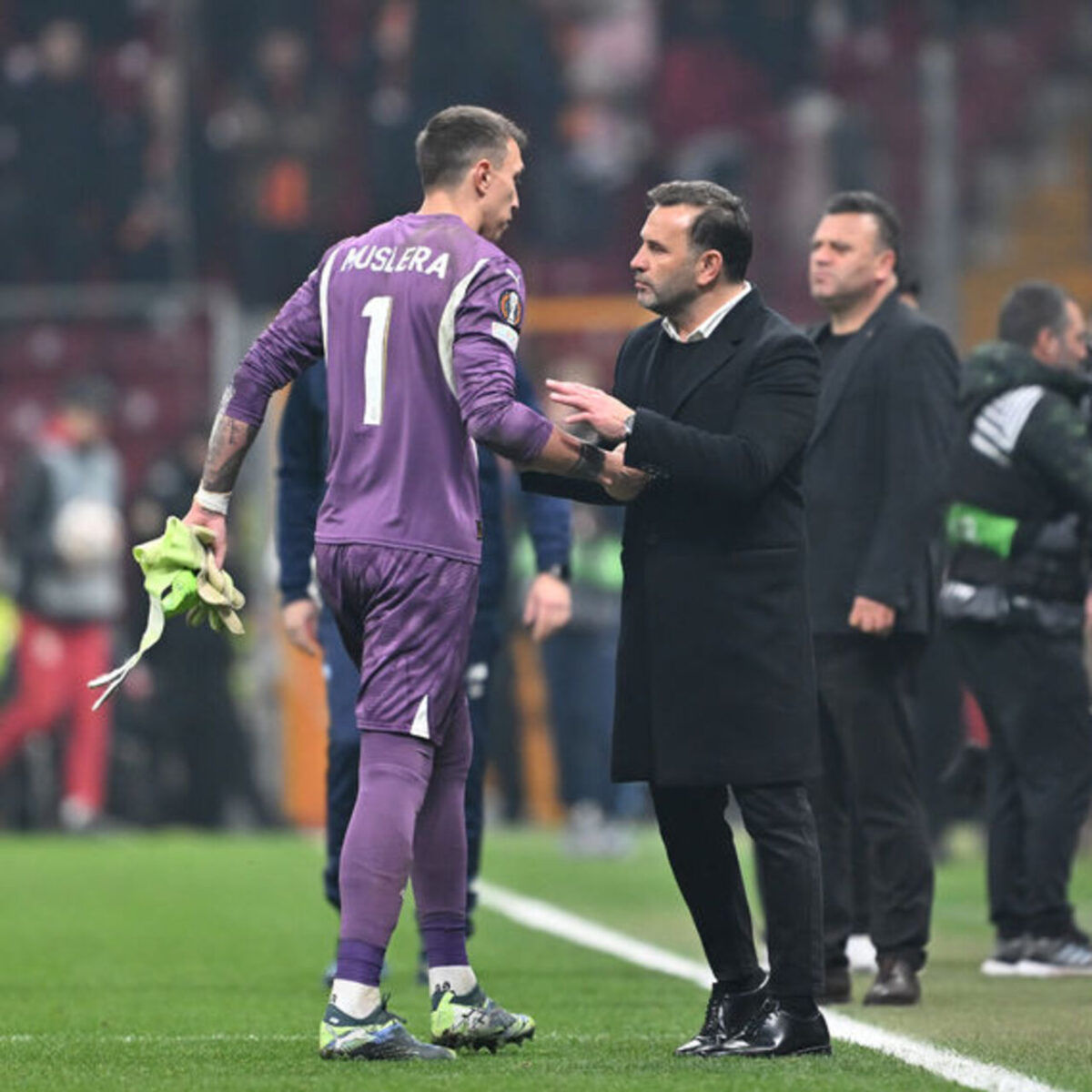 Muslera'ya tam destek!
