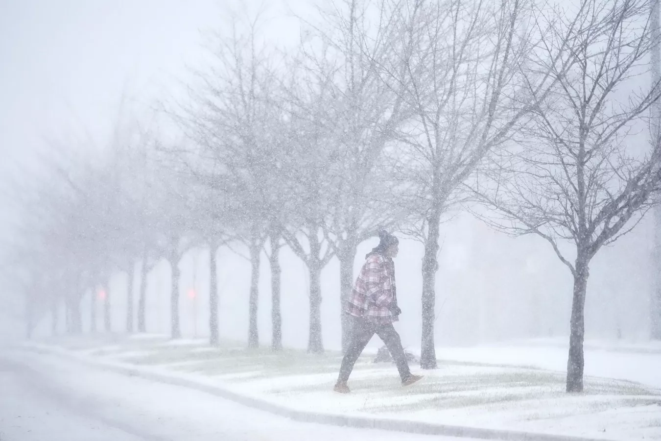 İstanbul’da kar yağışı kesinleşti, Meteoroloji'den 35 il için kritik uyarı geldi: Kara kışa hazır mısınız?