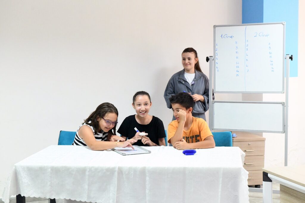 Osmangazi'de kitap dostları yarıştı