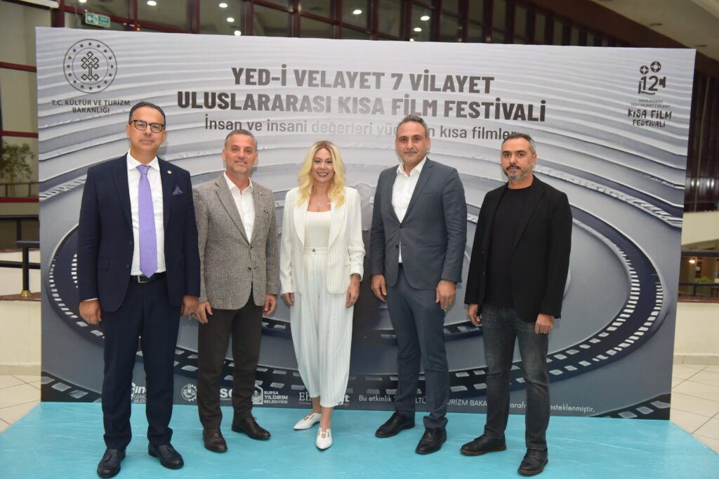 Sinemaseverler Yıldırım'da buluştu