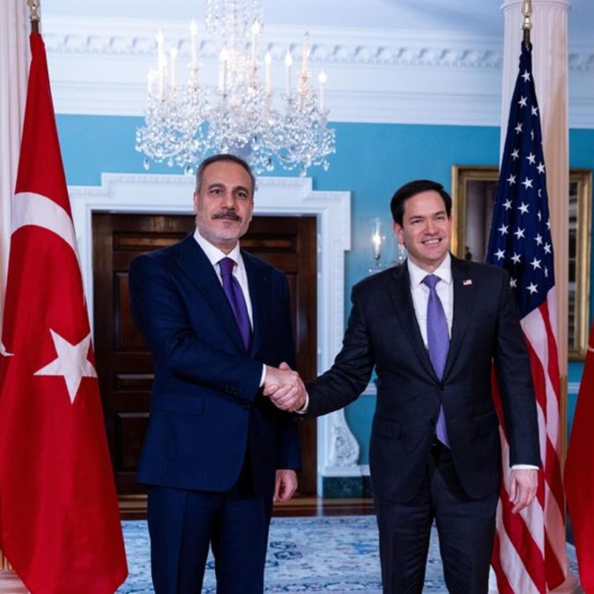 Bakan Fidan Beyaz Saray'da