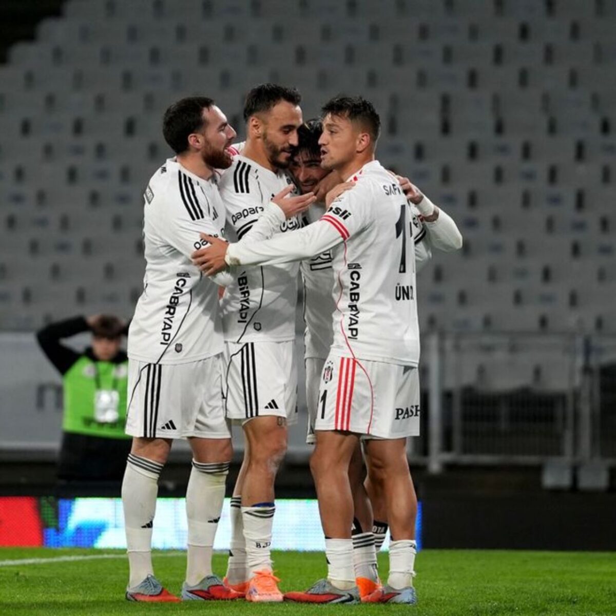 Kartal Olimpiyat'ta uçtu!