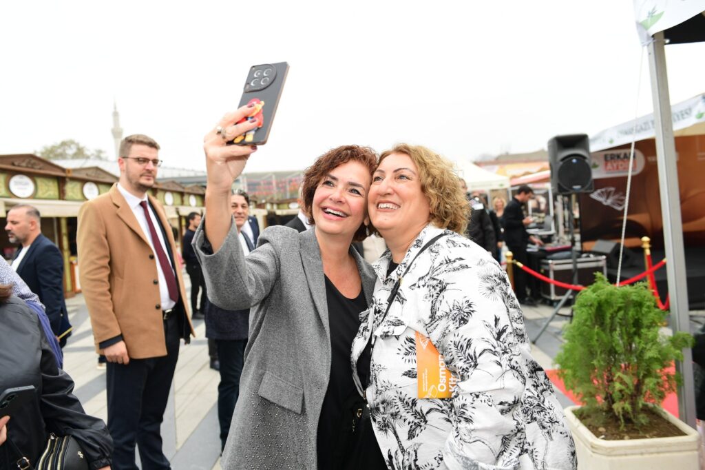 Osmangazi’de Kitap Dolu Günler Sürüyor
