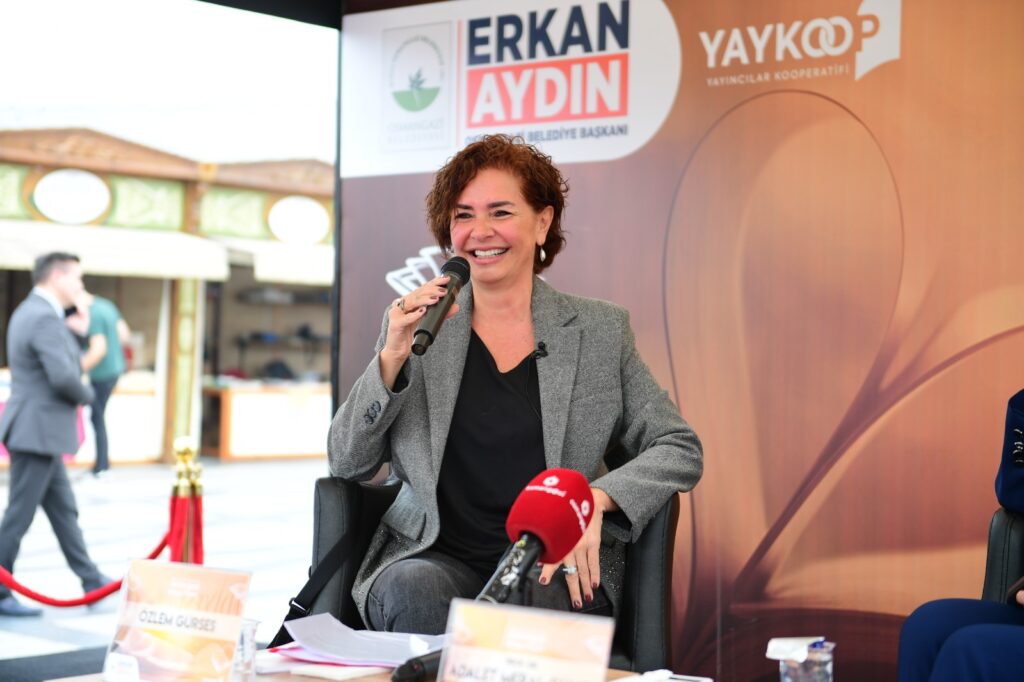 Osmangazi’de Kitap Dolu Günler Sürüyor