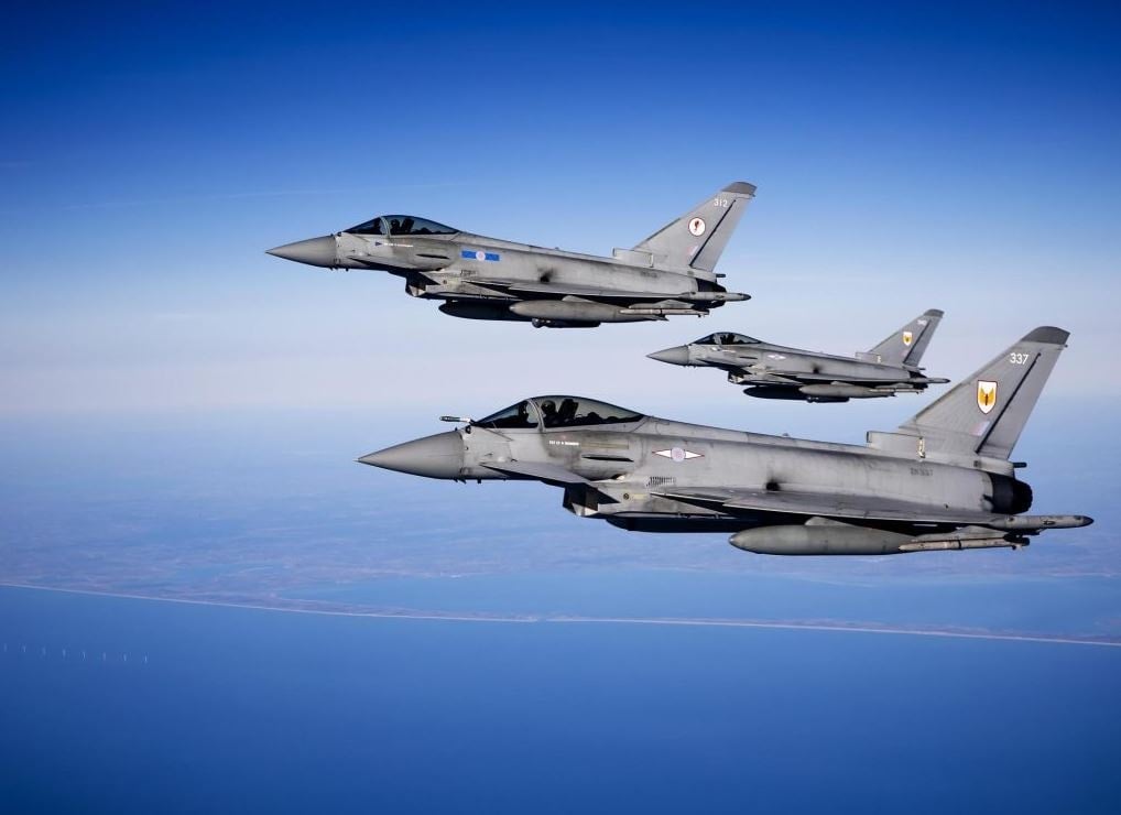 Türkiye Eurofighter alınca Yunanistan harekete geçti! Üç ülkenin kapısına koştu