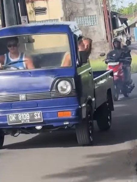 Dünya bu skandalı konuşuyor: Ünlü tatil adasında 17 erkekle birlikte yakalandı