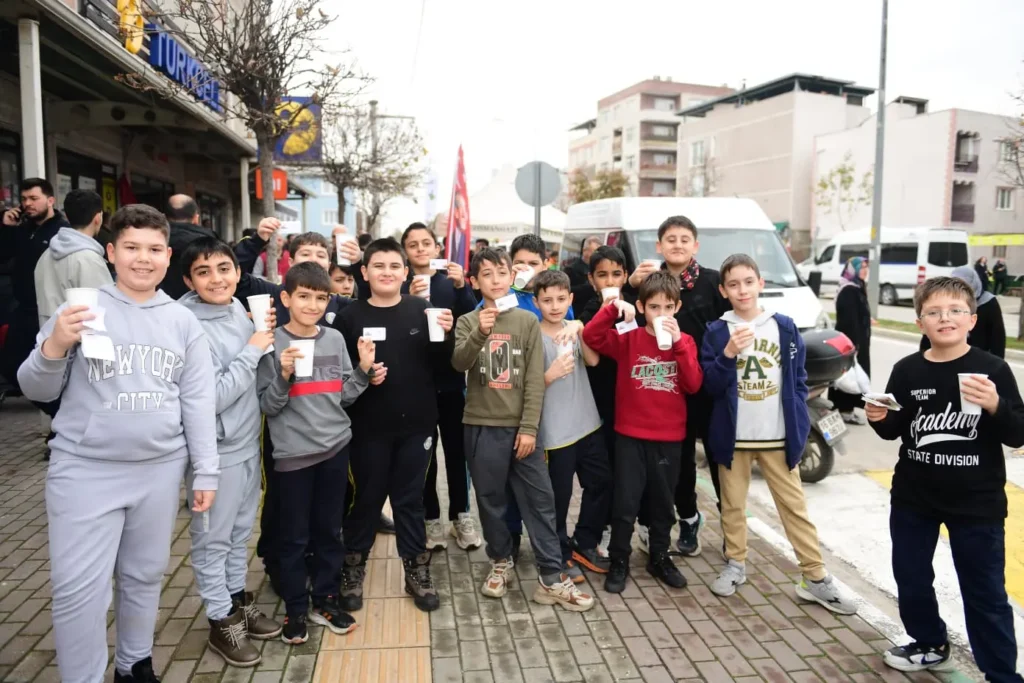 Başkan Erkan Aydın’ın Cuma Durağı Çiftehavuzlar Mahallesi Oldu