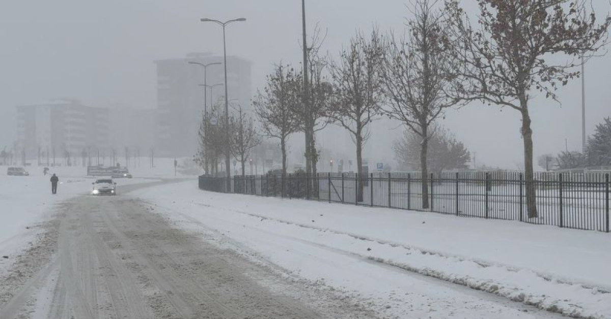 Gaziantep'te uçuşlara kar engeli