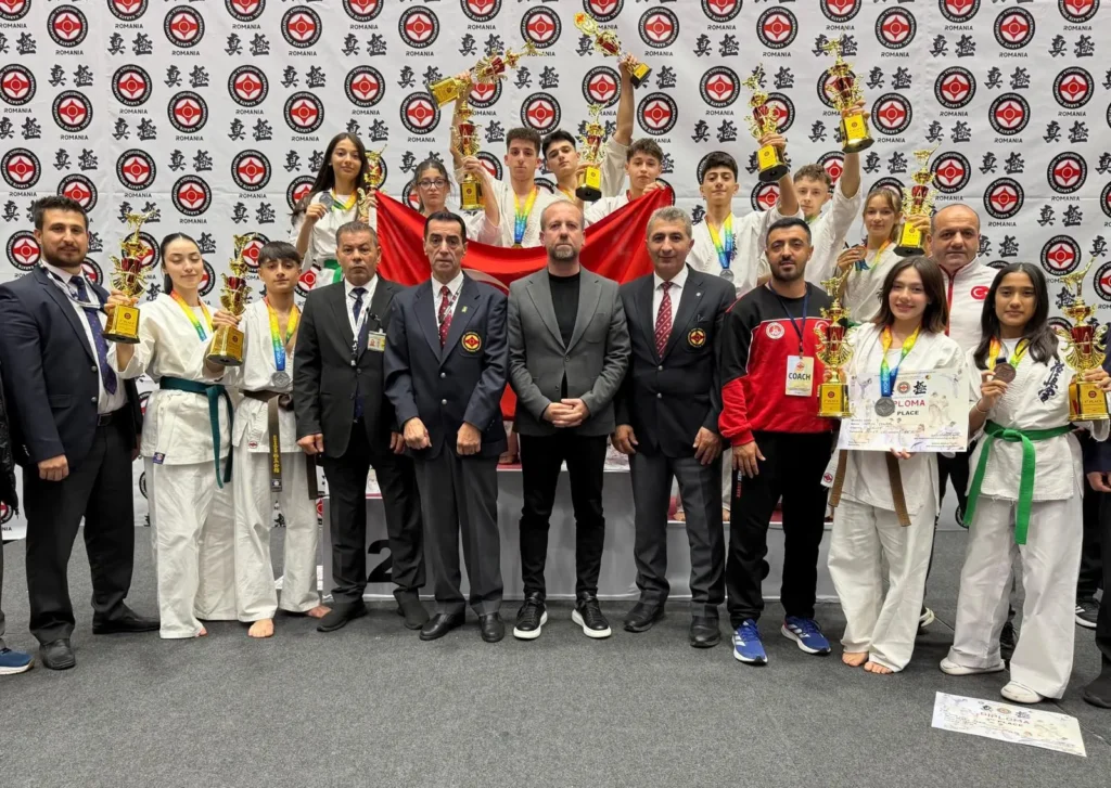 Avrupa'da Yıldırım rüzgarı