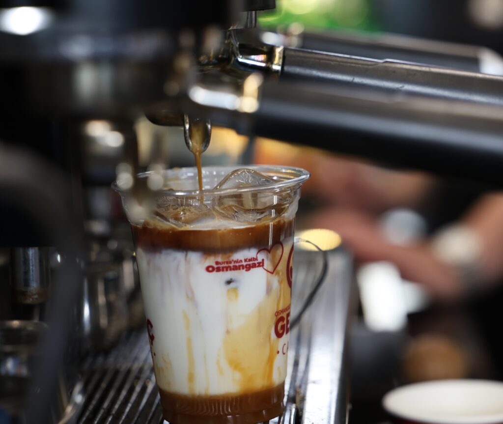 Gençler Genç Kafe’nin Müdavimi Oldu