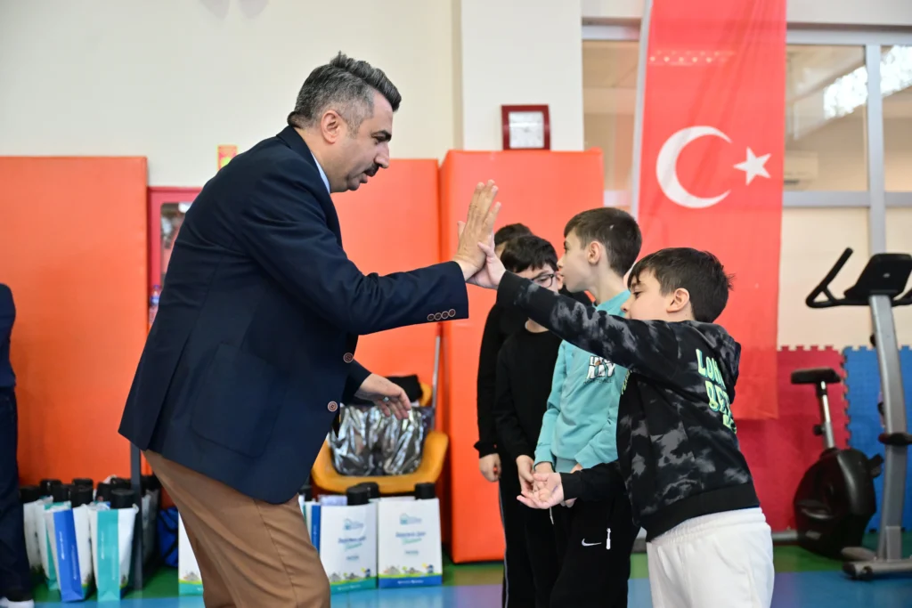 Yıldırım 'engelleri' sevgi ile aşıyor