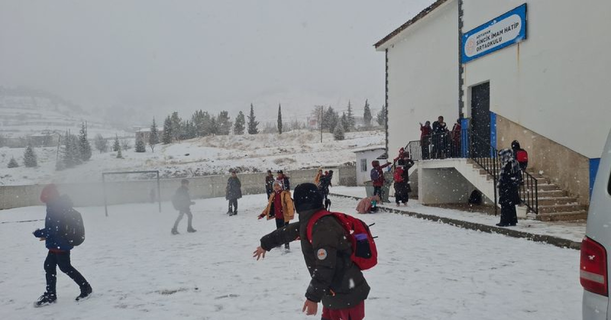 Ankara'da kırsalda okullara kar tatili!