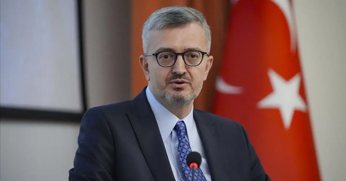 Burhanettin Duran'dan Suriye açıklaması. "Sosyal medyadaki provokatif gelişmeleri yakından izliyoruz"