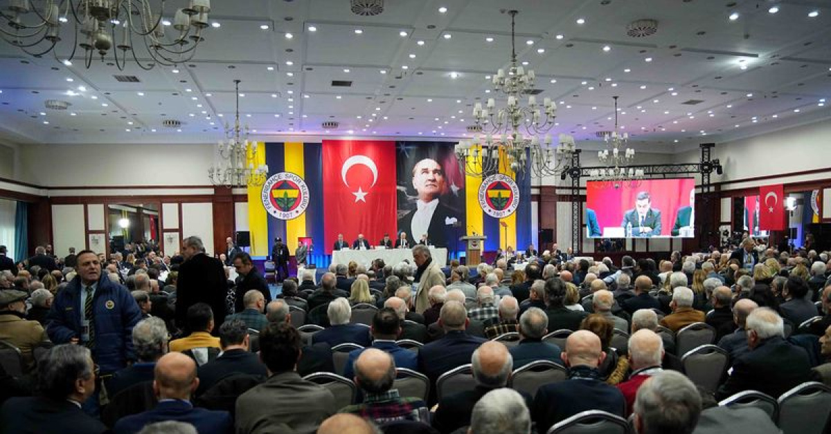 CANLI | F.Bahçe'de Divan toplandı!