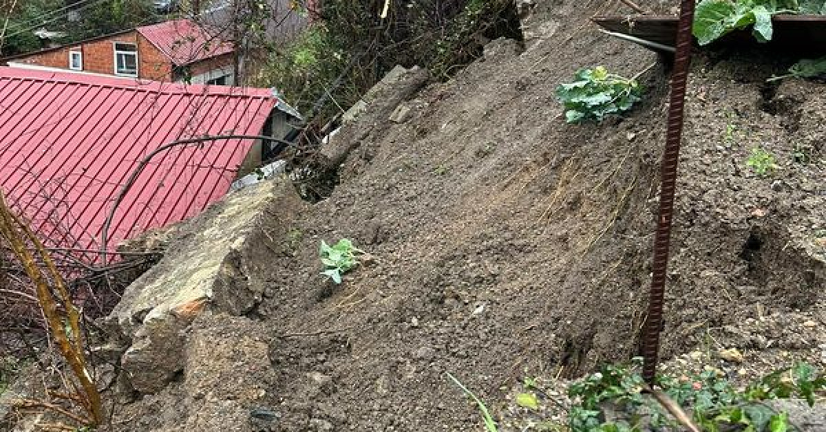 Heyelan nedeniyle 2 ev boşaltıldı