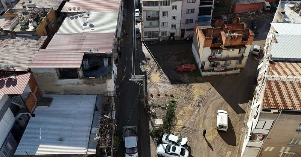 İzmir'de 320 evi su bastı!