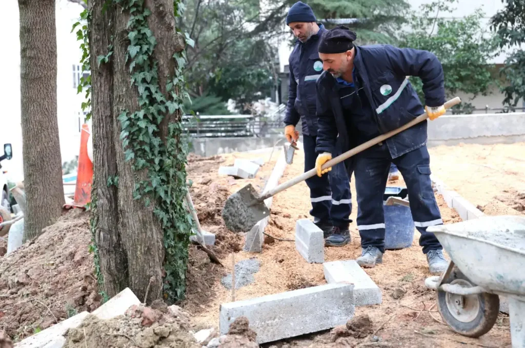Osmangazi’de Parklar Yenileniyor