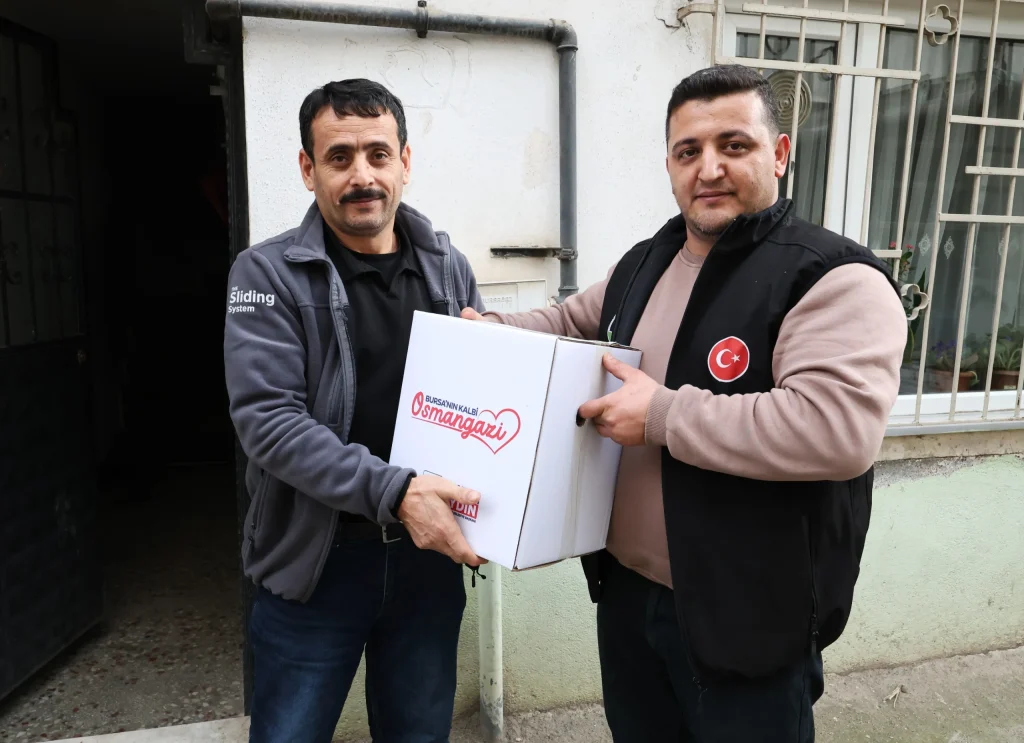 Osmangazi’de Ramazan Kolisi Dağıtımı Devam Ediyor