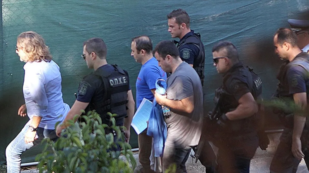 Yunanistan'dan FETÖ ve PKK kararı: Firarilerin oturum izni reddedilmeye başlandı