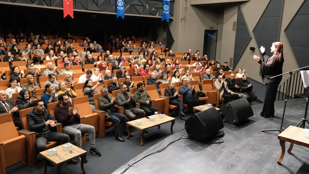 Yıldırım'da türkü dolu gece