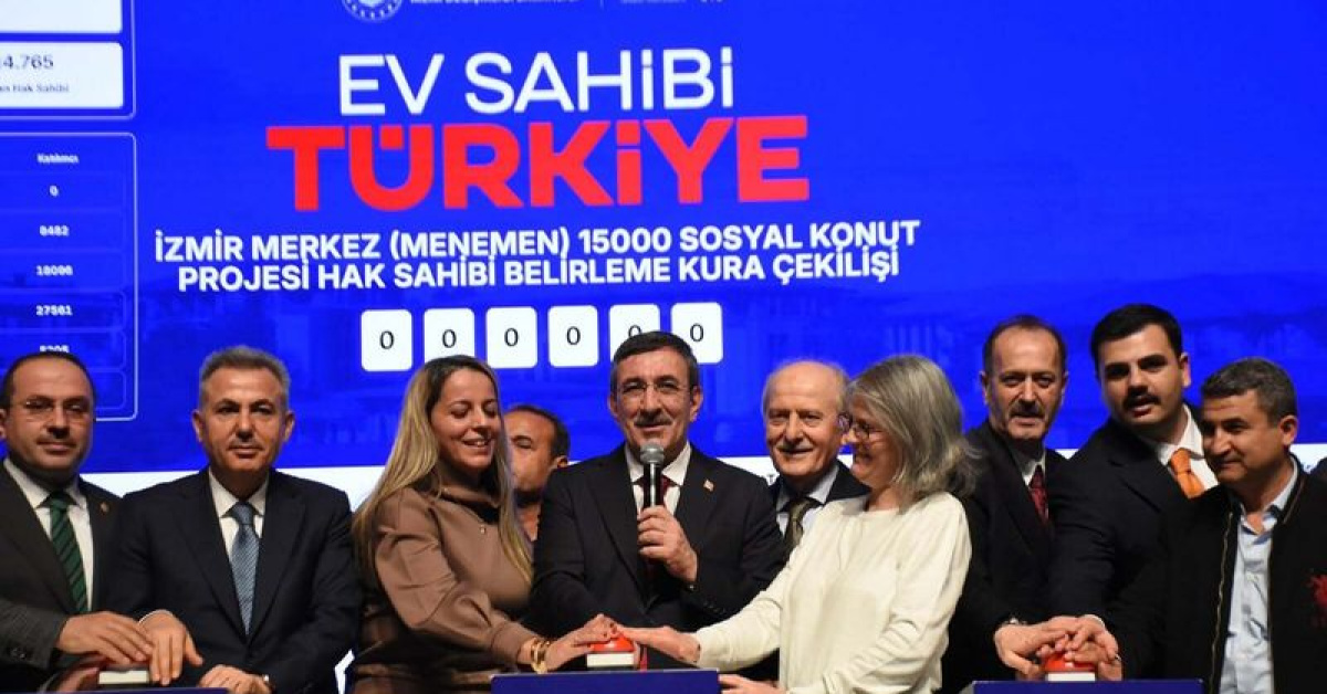 İzmir'de TOKİ kurası çekildi